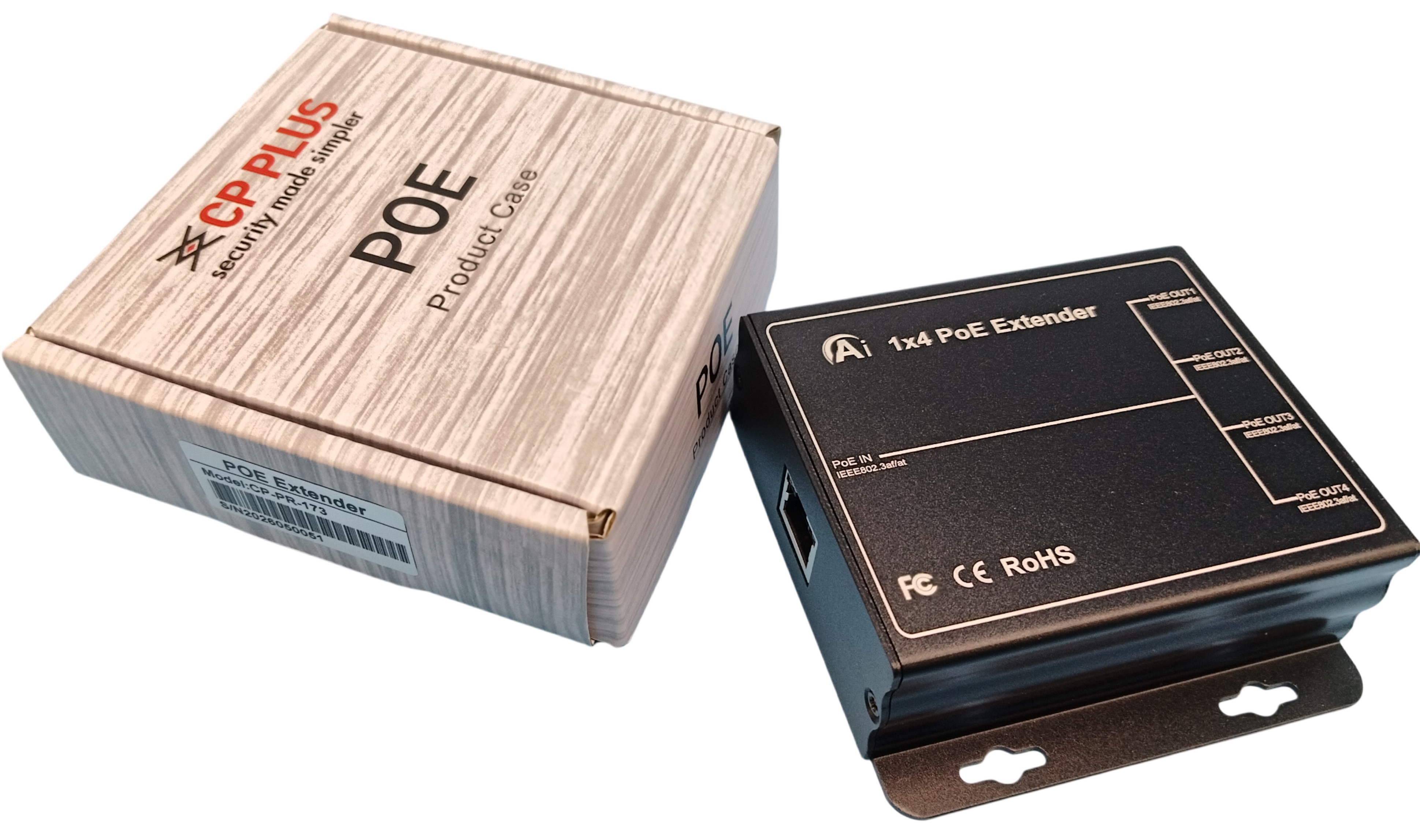 CP-PR-173 PoE extender s rozbočením na čtyři IP kamery